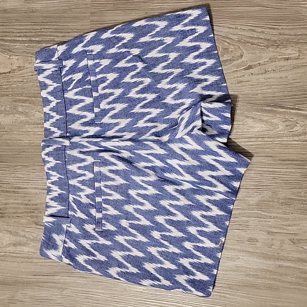 NWOT J. Crew Ikat Blue and White Shorts - Picture 5 of 6